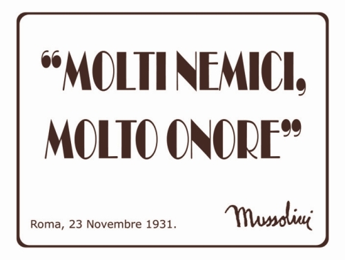 Complementi d'Arredo, Targa in latta da parete con frase famosa di Benito  Mussolini